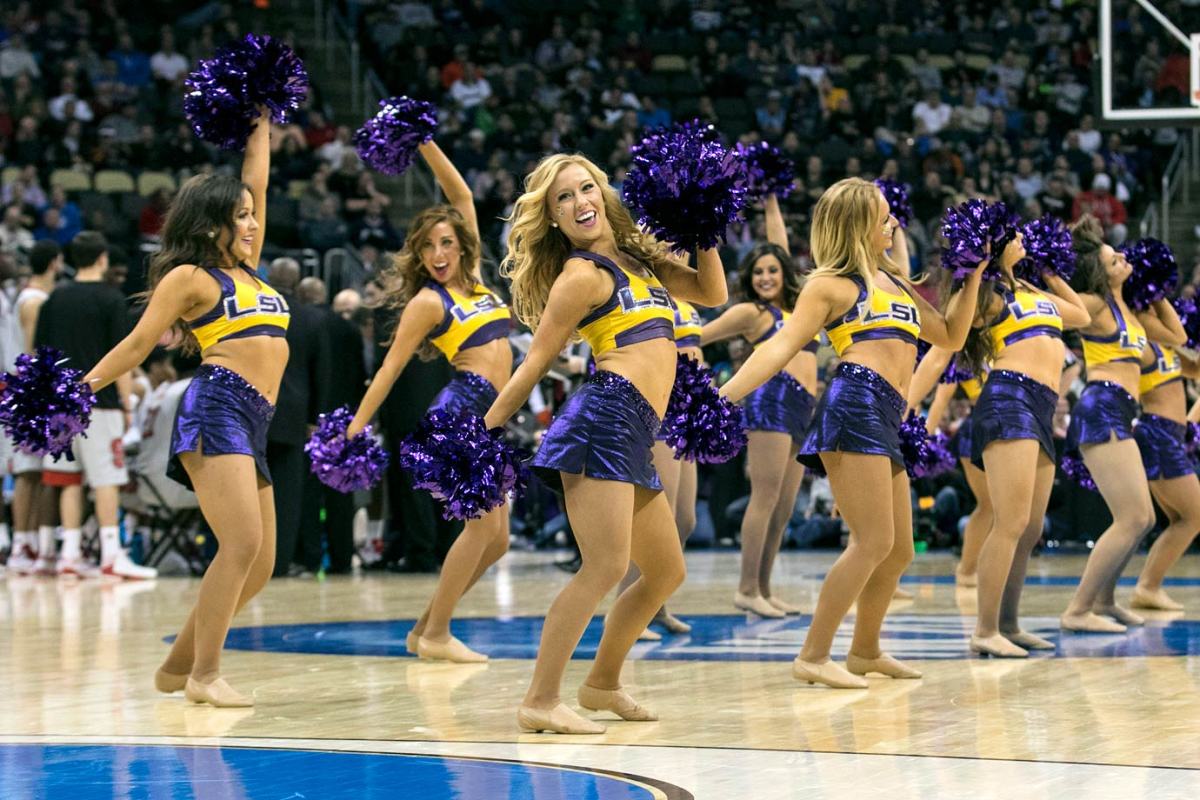 LSU-cheerleaders-DCR1503194515_LSU_at_NC_State__0.jpg